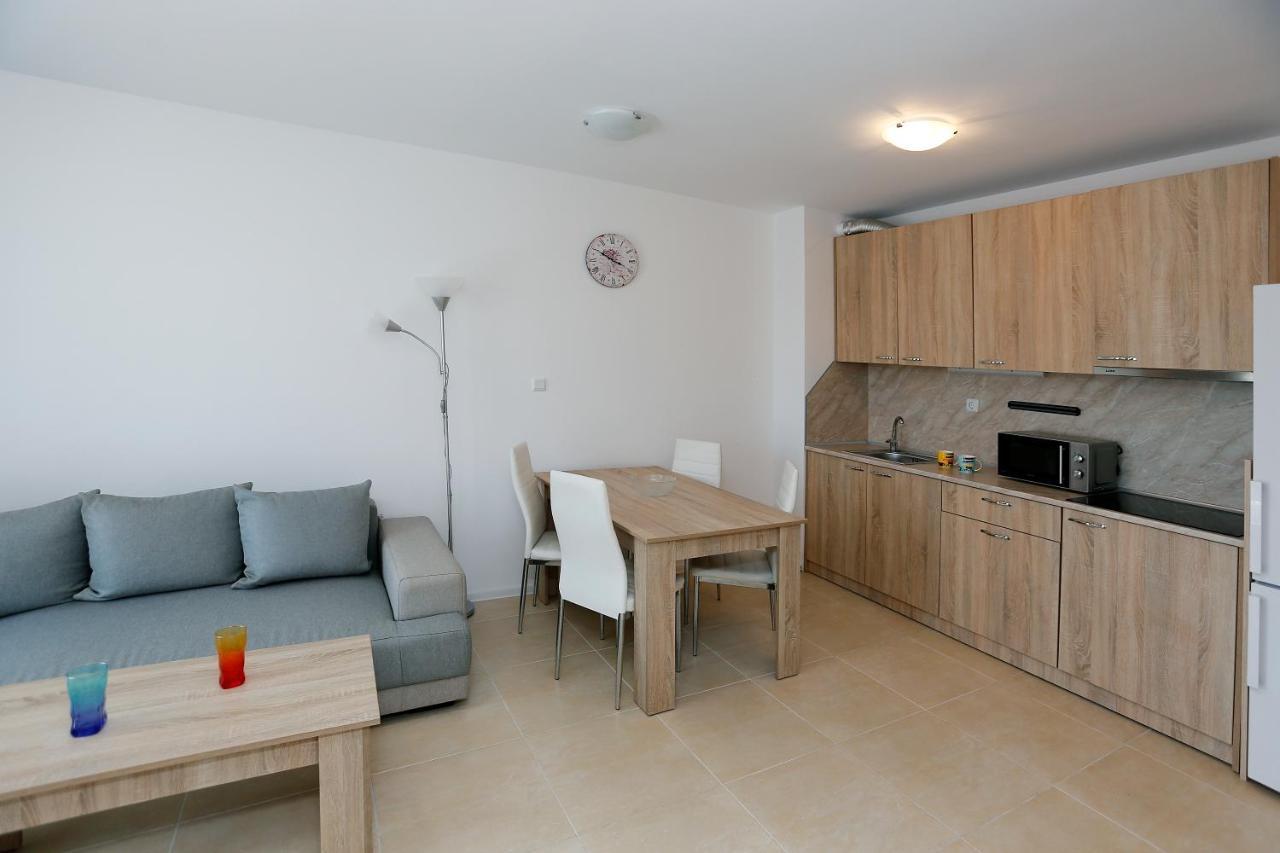 Green Life Apartments Sozopol Extérieur photo